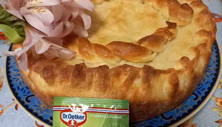 Закрытый пирог с капустой и яйцом