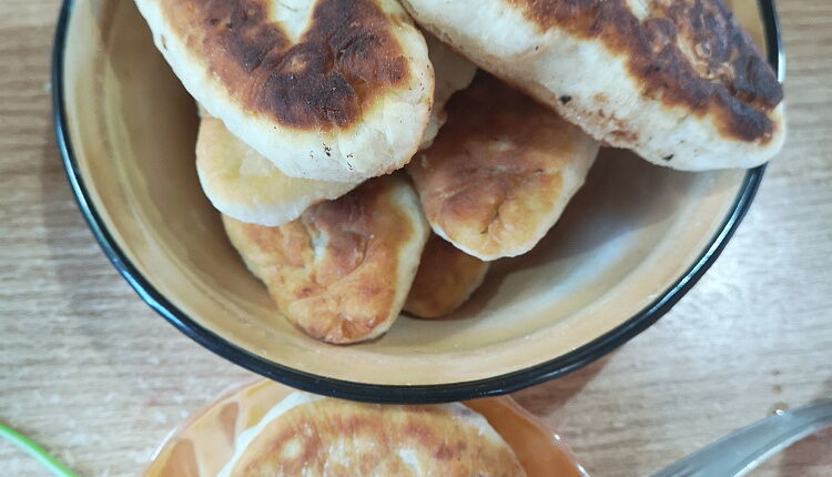 Жареные пирожки с картошкой  