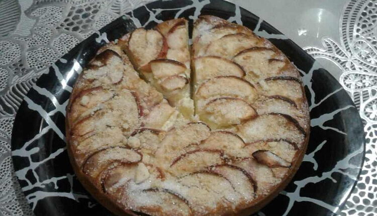 Пирог с творогом и грушей