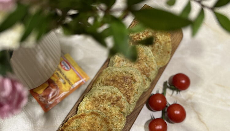 Сырные оладушки с зеленью