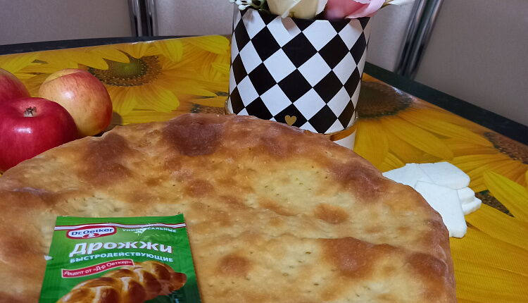 Закрытый пирог с капустой и яйцом