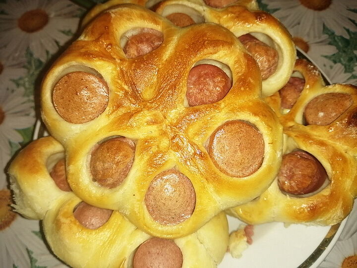 Булочки с сосисками фото рецепта