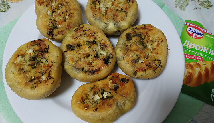 Рулетики с сыром и зеленью