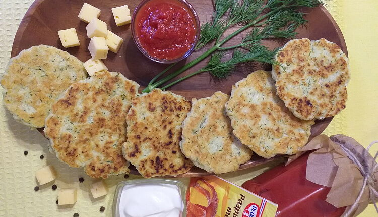 Сырные оладушки с зеленью