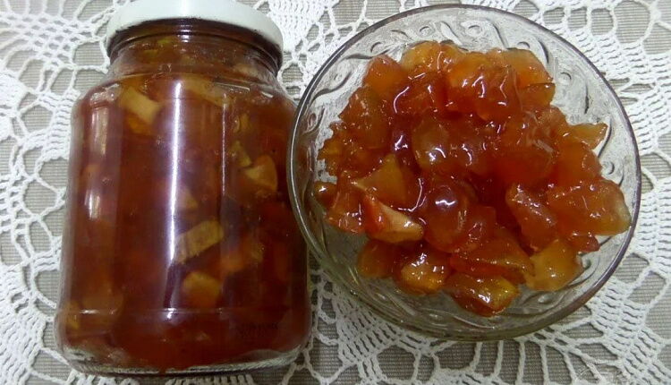 Яблочное варенье с корицей