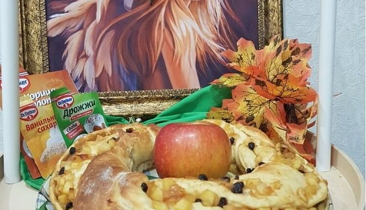 Яблочное кольцо