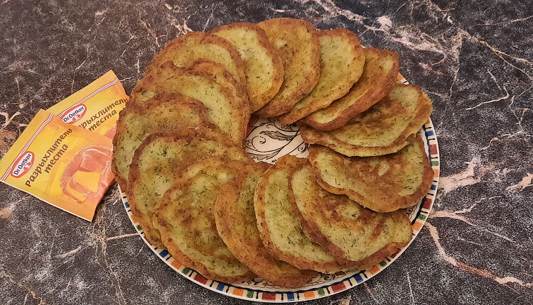 Сырные оладушки с зеленью