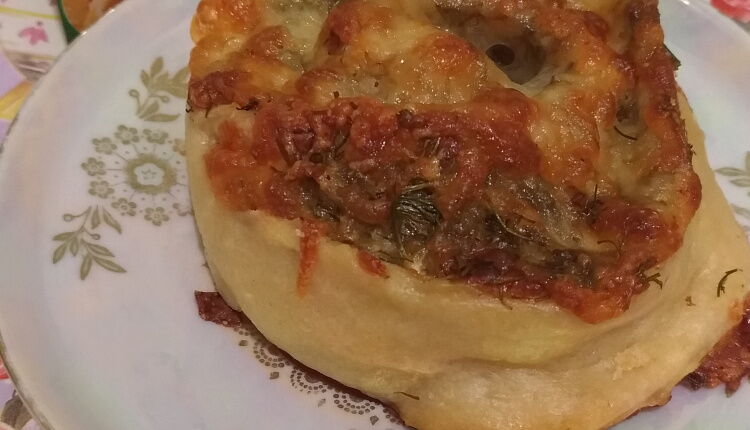 Рулетики с сыром и зеленью
