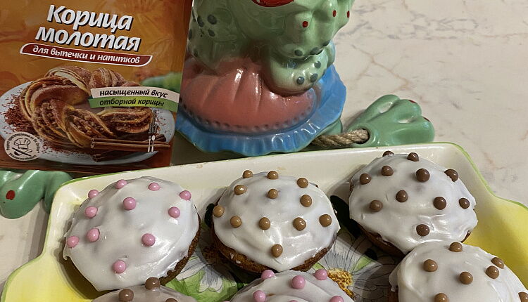Морковные маффины с глазурью