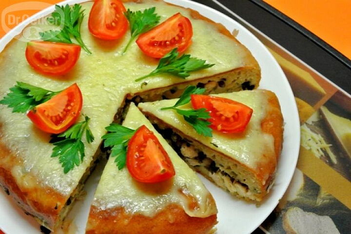 Пирог-сметанник с курицей фото