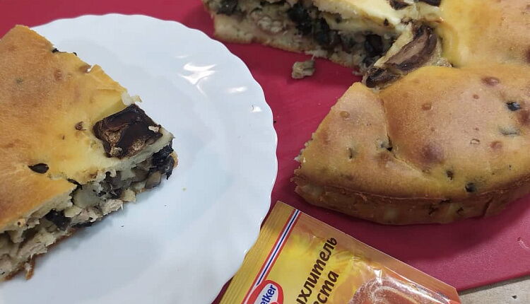 Заливной пирог с курицей и грибами 