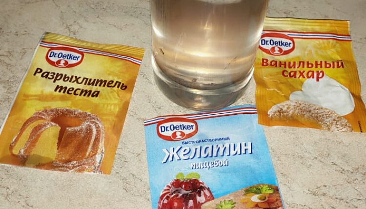 Вишневое желе с яблоком и корицей 