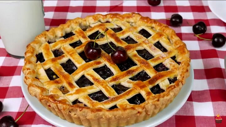 Пирог с вишней  фото рецепта