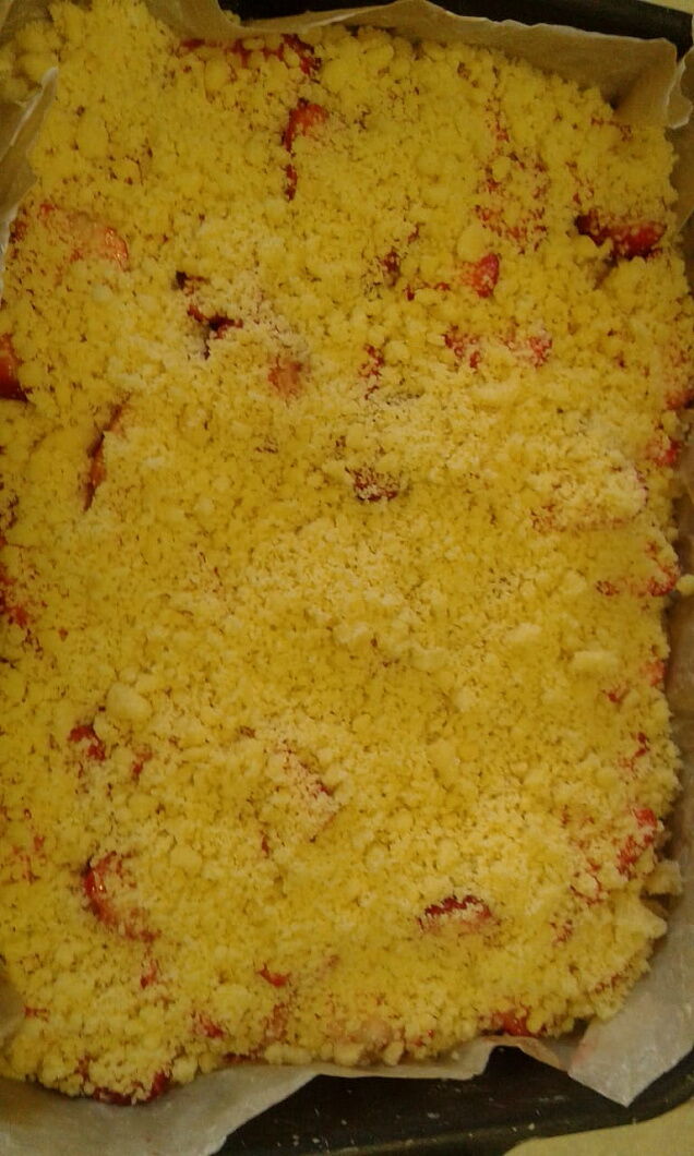 Пирог с клубникой фото