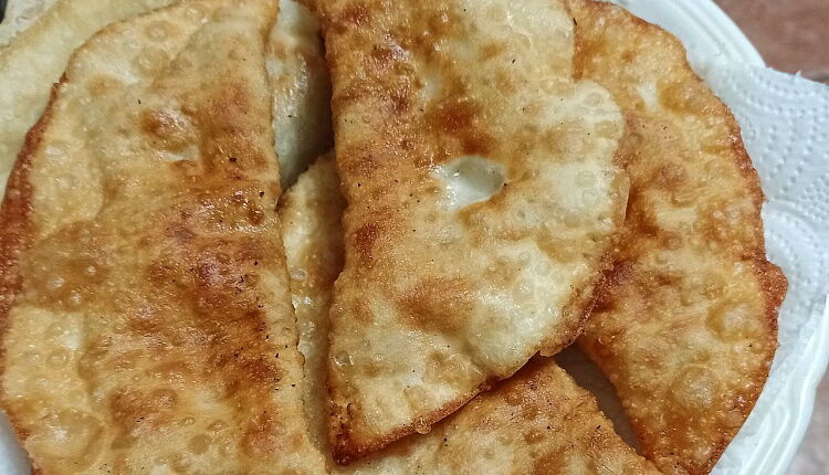 Чебуреки с мясом
