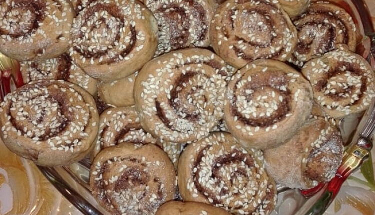 Розочки из шарлотки