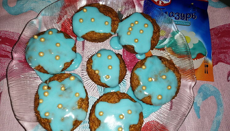 Морковные маффины с глазурью