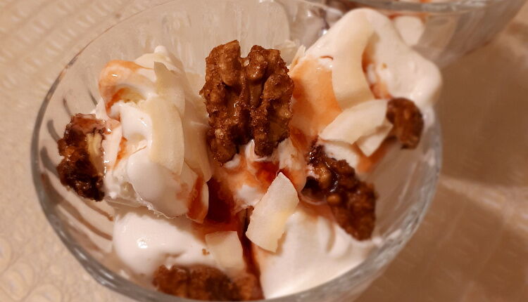 Ванильное домашнее мороженое