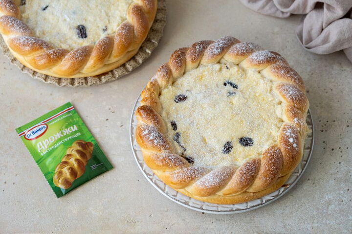 Ароматные ватрушки с декоративным бортиком  фото