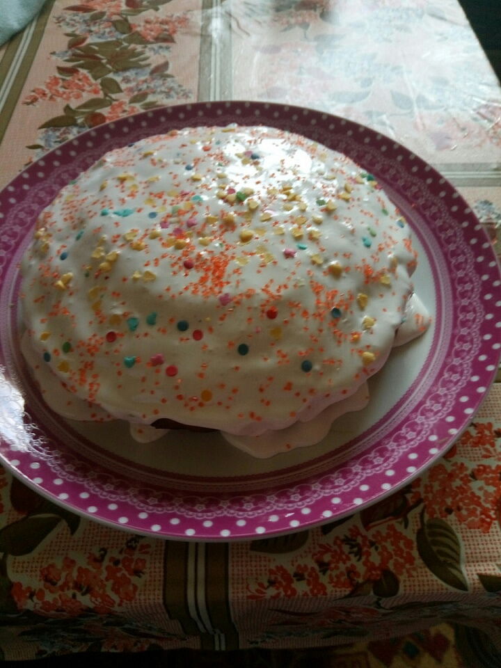 Творожный кексик с изюмом и желатиновой глазурью фото