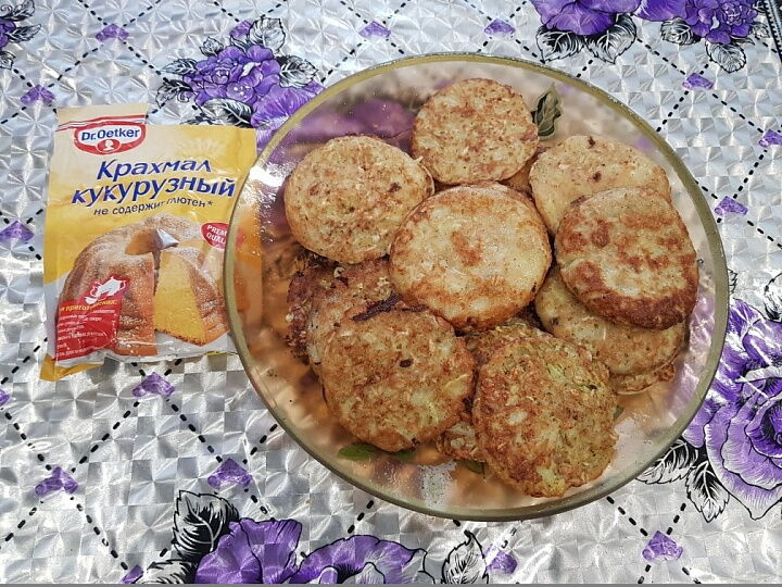 Полезные оладьи из кабачков и геркулеса, на кукурузном крахмале  фото