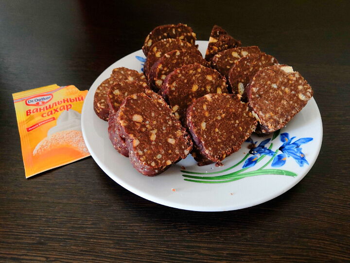 Сладкая колбаска к чаю фото
