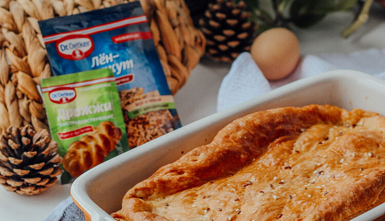 Закрытый пирог с капустой и яйцом