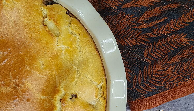 Заливной пирог с курицей и грибами 