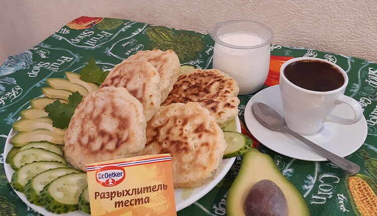 Сырные оладушки с зеленью