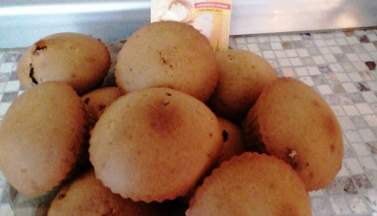 Творожный кекс с изюмом 