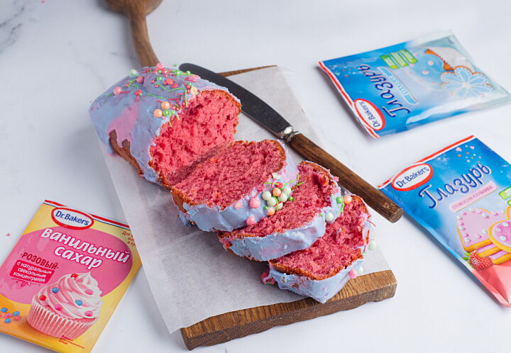 Кекс с разноцветной глазурью фото