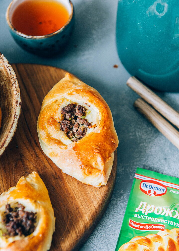 Дрожжевые пирожки с мясом фото рецепта