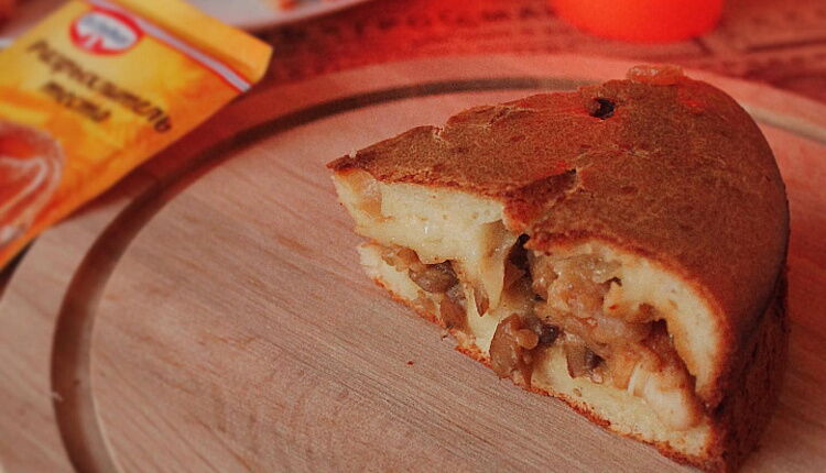 Заливной пирог с курицей и грибами 