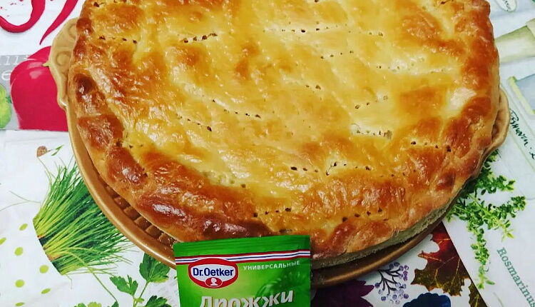 Закрытый пирог с капустой и яйцом