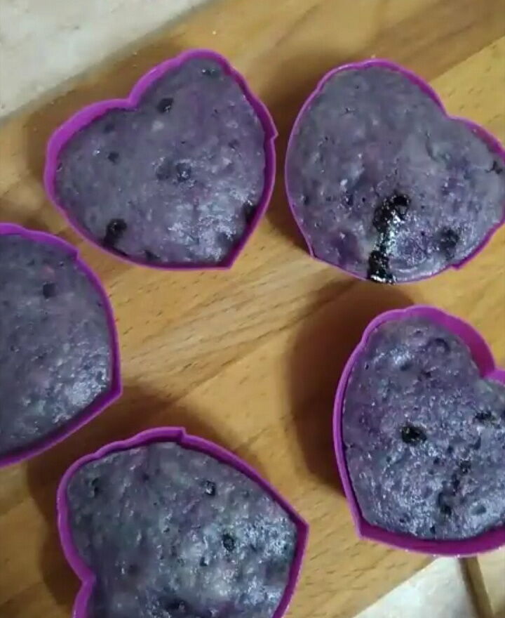 Чернично шоколадные кексы фото