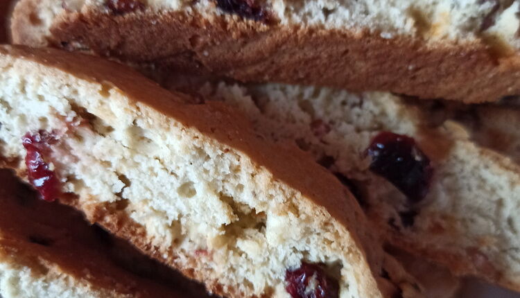 Кантуччи с миндалем