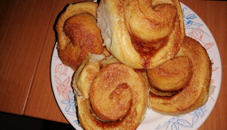 Булочки с корицей