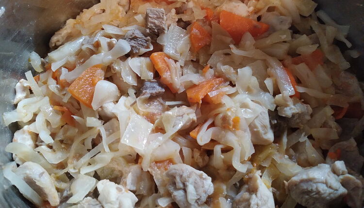 Тушёная капуста