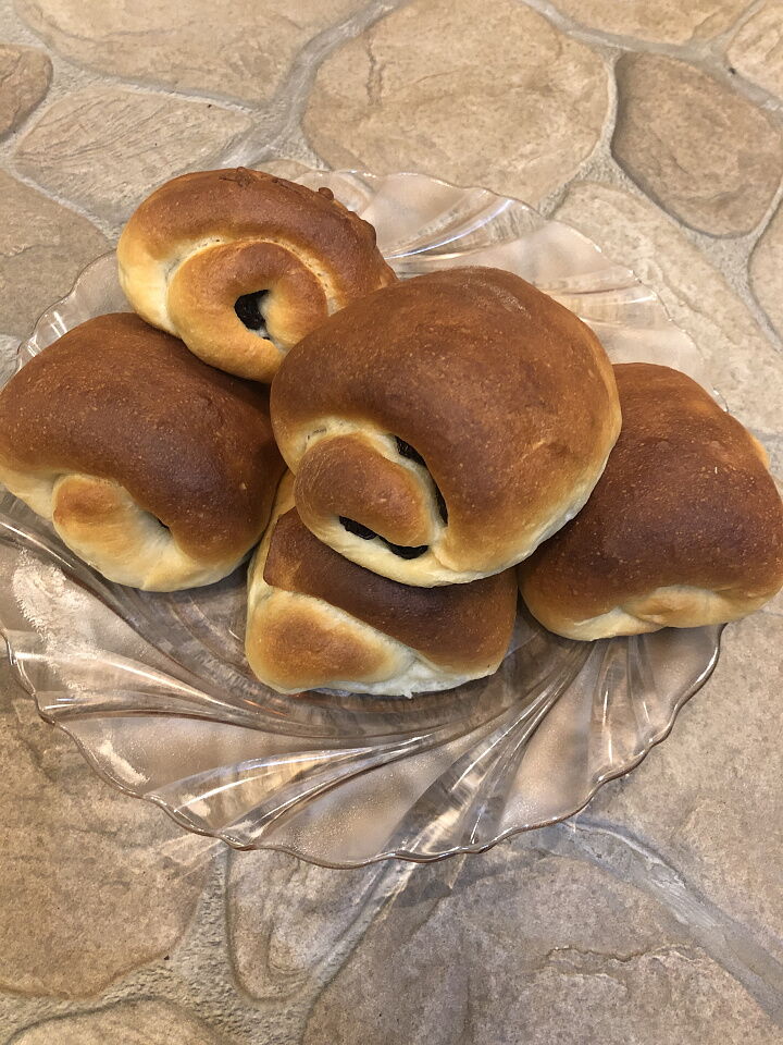 Булочки с изюмом фото