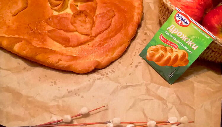 Закрытый пирог с капустой и яйцом