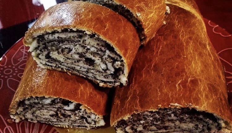 Маковый рулет на дрожжевом тесте