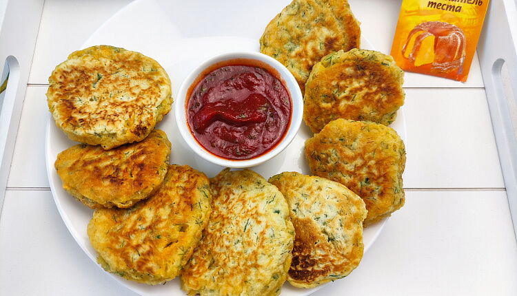 Сырные оладушки с зеленью