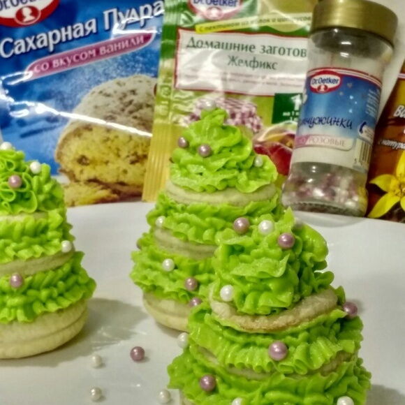 Пирожное "Новогодняя красавица" фото