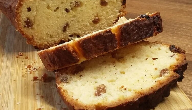 Творожный кекс с изюмом 