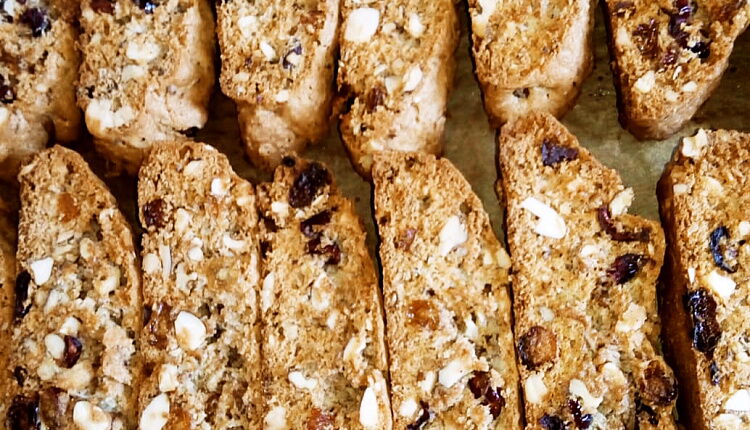 Итальянское печенье Бискотти (с изюмом и арахисом)