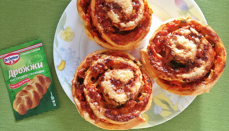 Рулетики с сыром и зеленью