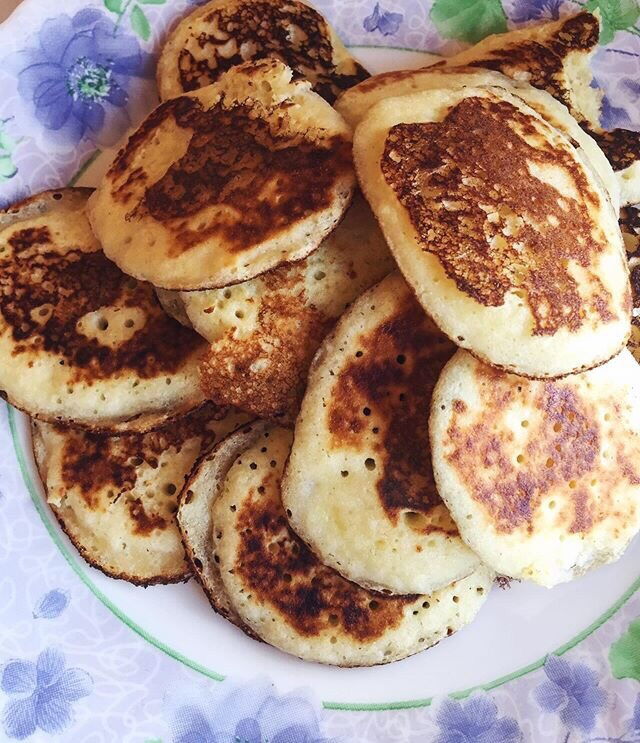 Быстрые оладьи на завтрак фото рецепта