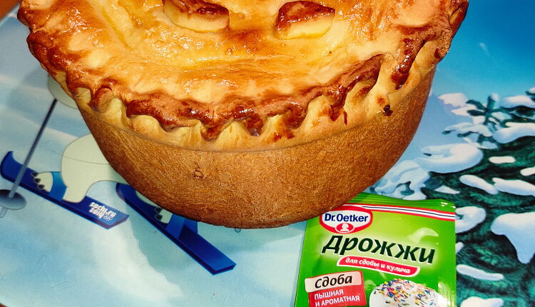 Закрытый пирог с капустой и яйцом