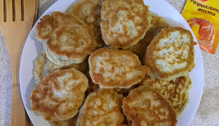 Сырные оладушки с зеленью