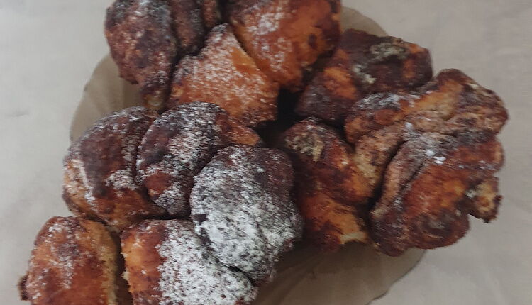 Булочки с корицей в сахарной глазури